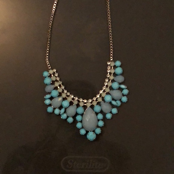 Silver BiB Necklace - Picture 1 of 3